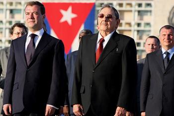 The international capitalist media have speculated about whether Raul Castro, pictured here with Russian President Medvedev, is a proponent of a “Chinese way” for Cuba, that is, the progressive introduction of market measures that ultimately would lead to the restoration of capitalism. Photo by the Russian Presidential Press and Information Office.
