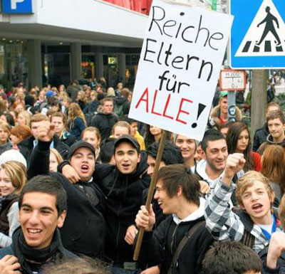 Germany: 100,000 on the streets in a massive student strike