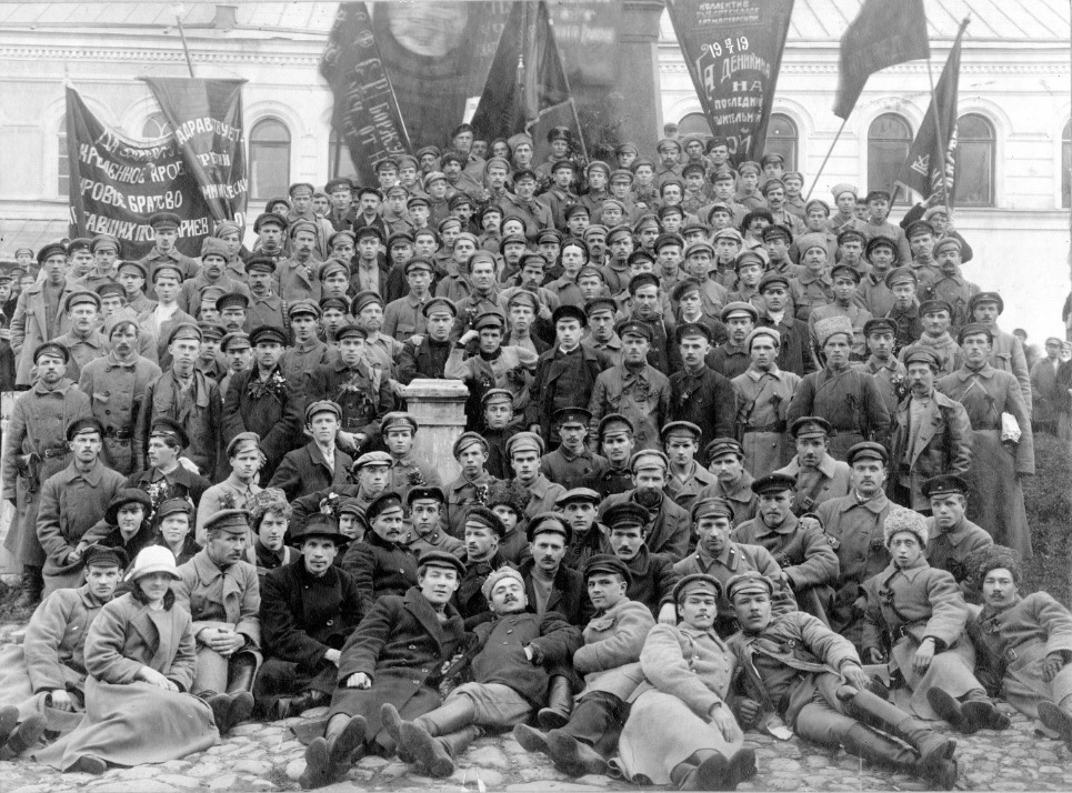 The Red Army before being sent to the Civil War Image public domain
