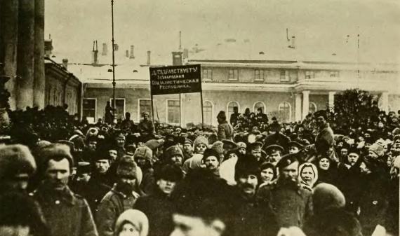 Petrograd protest - Public Domain