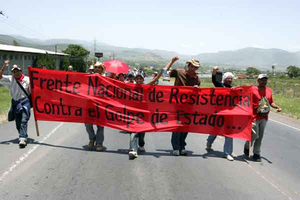 One of the marches on August 10. Photo by indymedia Chiapas.