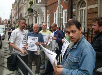 Protest outside Brazilian Embassy in London in support of Cipla and Interfibras workers