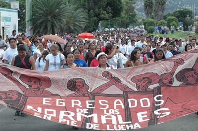 APPO activists protesting against the repression