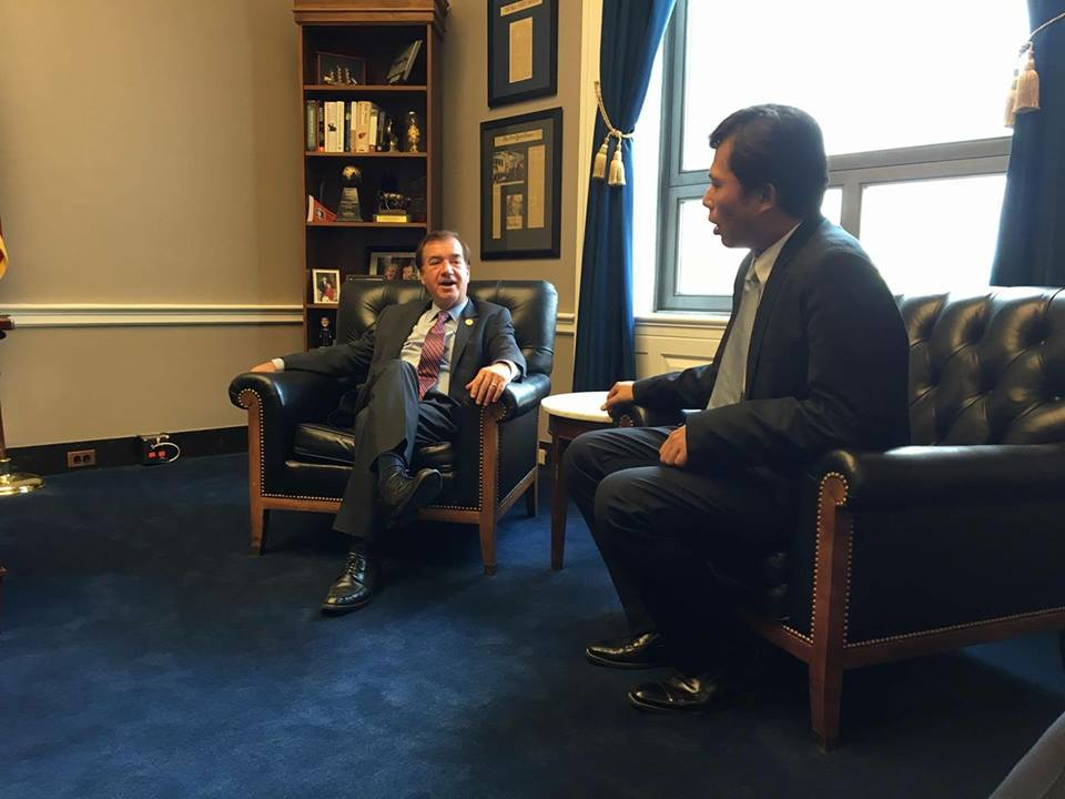 NPP chair Huang Kuo chang speaking with US Republican retiring chairman of the House Committee on Foreign Affairs Ed Royce Image New Power Party Official Facebook