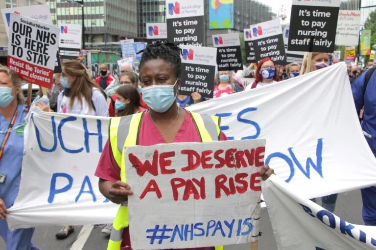 NHS plackard Image Socialist Appeal