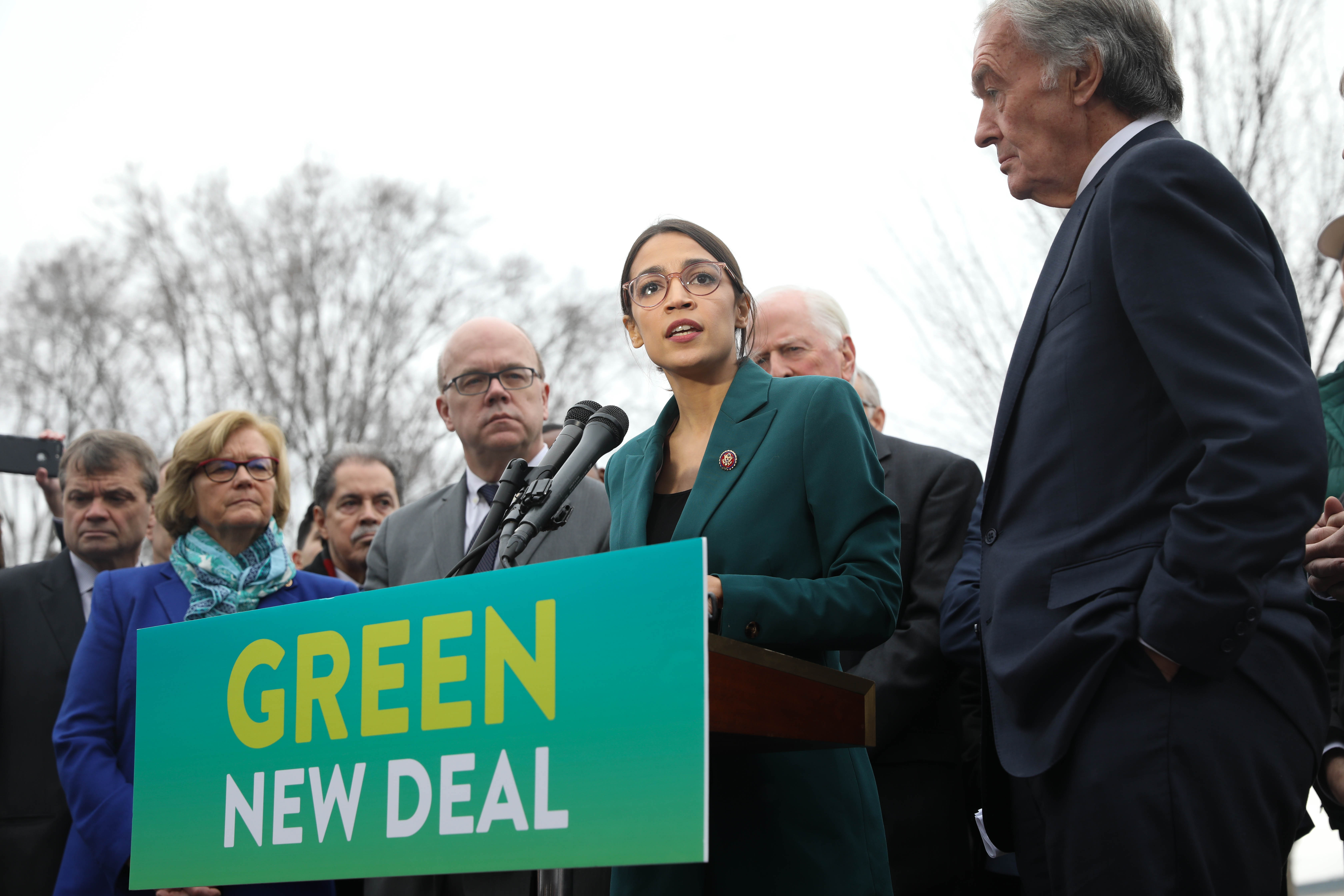 GreenNewDeal Image Senate Democrats Wikimedia Commons