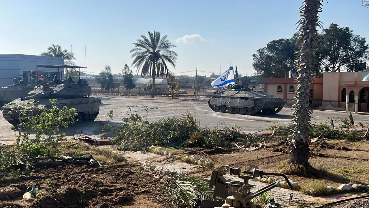 Tanks in Rafah Image public domain