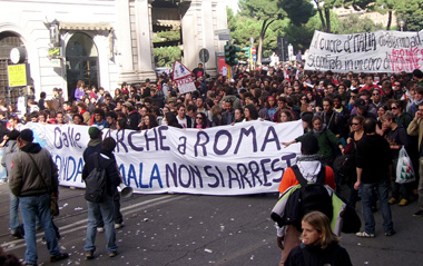 Demonstration in Rome, November 14th, 2008. (Photo by Tiziano87 on flickr)