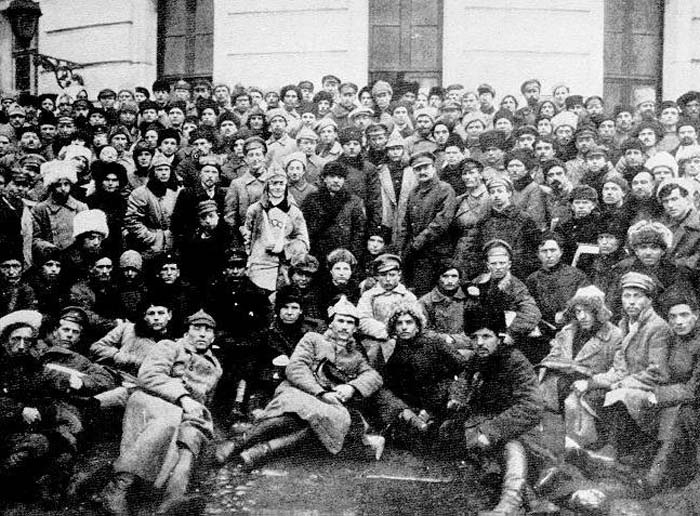 Trotsky and Lenin with soldiers in Petrograd Image public domain