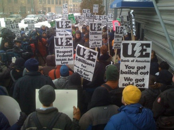USA: Workers Occupy Chicago Factory (Photo by Scott Marshall)